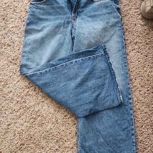 American Eagle Outfitters Low Rise Ultra Wide Leg Jeans